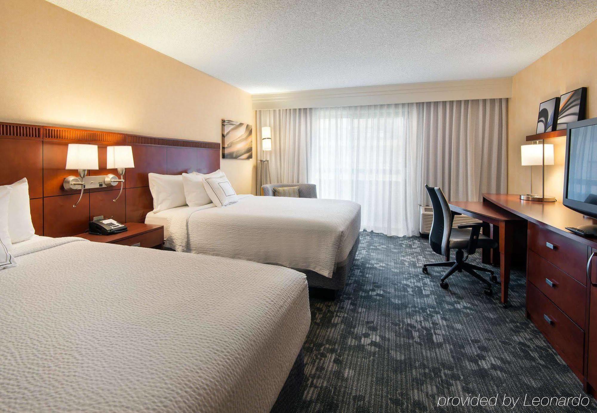 Courtyard By Marriott Portland Beaverton Extérieur photo